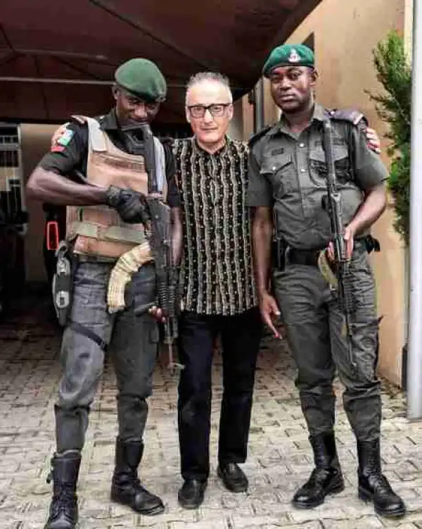 Oyinbo Man In Nigeria Gushes About Mobile Policemen Protecting Him (Photo)